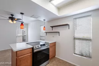 Photo #3: 6840724 Listing 