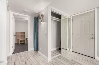 Photo #3: 6840873 Listing 