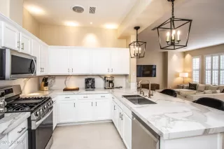 Photo #1: 6841061 Listing 