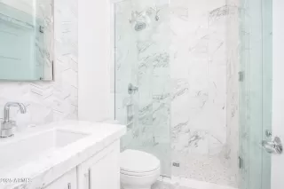 Photo #2: 6841061 Listing 