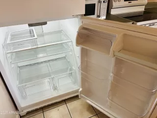 Photo #4: 6841237 Listing 