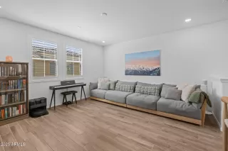 Photo #4: 6841309 Listing 