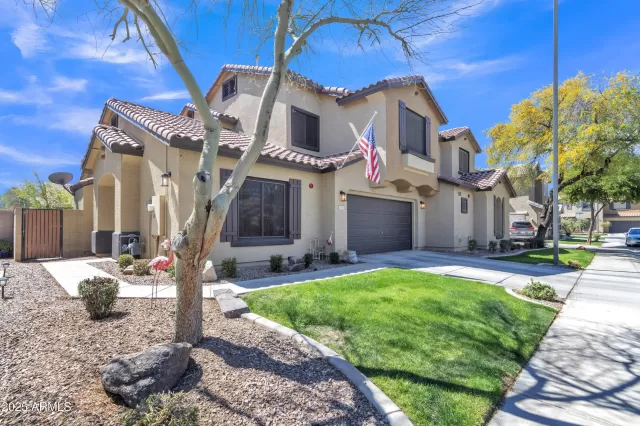 MLS: 6841389 Condo For Sale