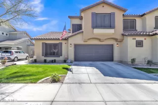 Photo #2: 6841389 Listing 