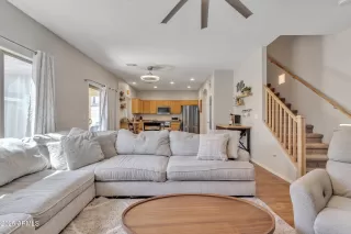 Photo #4: 6841389 Listing 