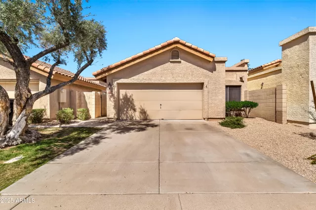 MLS: 6841565 Condo For Sale