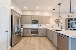 Photo #3: 6841639 Listing 