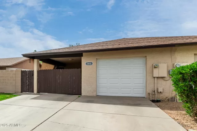 MLS: 6841812 Condo For Sale