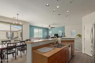 Photo #2: 6841817 Listing 