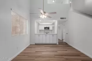 Photo #1: 6841884 Listing 