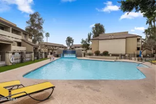 Photo #1: 6841900 Listing 