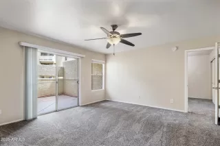 Photo #3: 6841900 Listing 