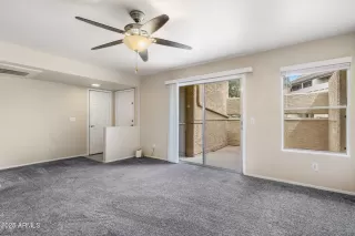 Photo #4: 6841900 Listing 