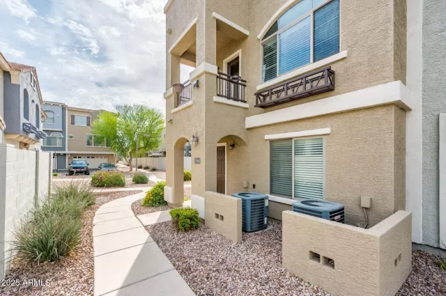 MLS: 6842128 Condo For Sale