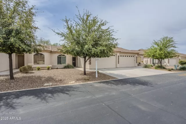 MLS: 6842185 Condo For Sale