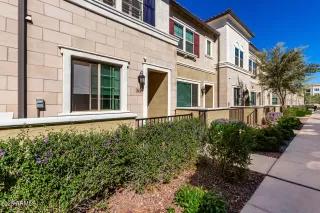 Photo #1: 6842368 Listing