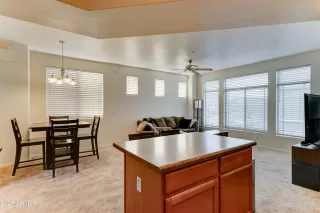 Photo #5: 6842427 Listing