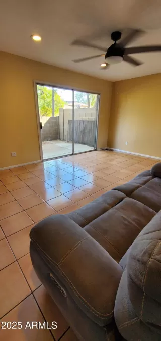 Photo #3: 6842470 Listing 