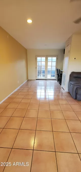 Photo #5: 6842470 Listing 