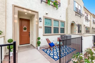 Photo #1: 6842482 Listing 