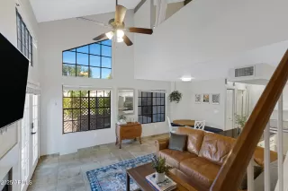 Photo #3: 6842518 Listing