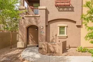 Photo #4: 6842629 Listing