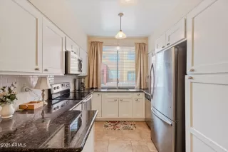 Photo #2: 6842734 Listing