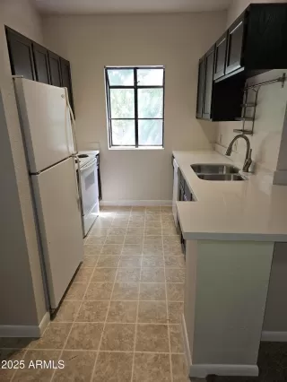 Photo #3: 6842792 Listing