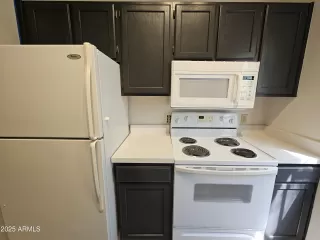 Photo #5: 6842792 Listing