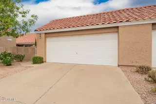 Photo #5: 6842919 Listing