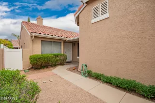 Photo #6: 6842919 Listing