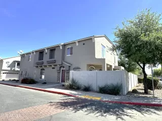 Photo #1: 6842932 Listing 