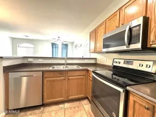 Photo #6: 6842932 Listing 