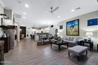 Photo #3: 6842980 Listing