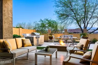 Photo #4: 6842980 Listing