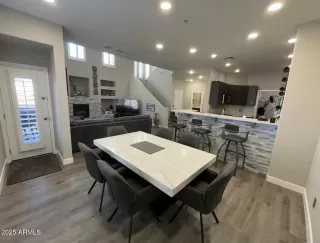 Photo #3: 6843140 Listing