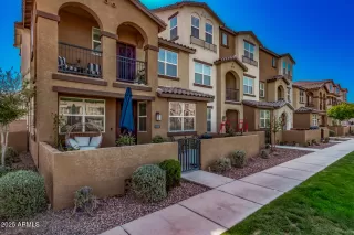 Photo #1: 6843926 Listing