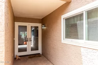 Photo #6: 6844003 Listing