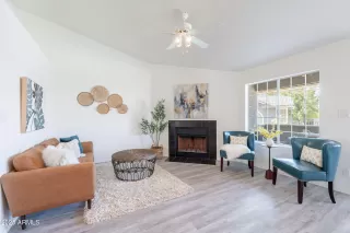 Photo #4: 6844009 Listing