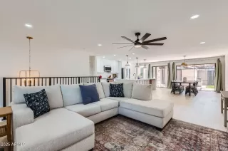 Photo #1: 6844023 Listing 