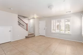 Photo #4: 6844088 Listing 