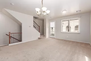 Photo #5: 6844088 Listing 