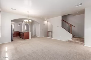 Photo #6: 6844088 Listing 