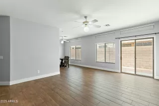 Photo #3: 6844092 Listing 