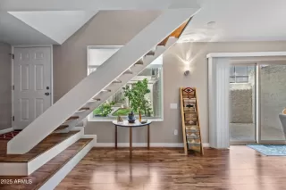 Photo #4: 6844155 Listing 