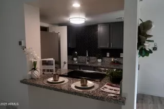 Photo #2: 6844315 Listing