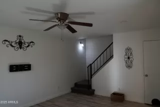 Photo #3: 6844315 Listing