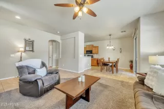 Photo #3: 6844356 Listing