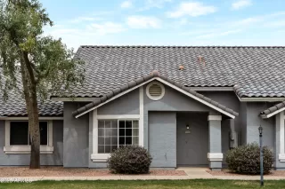 Photo #2: 6844404 Listing