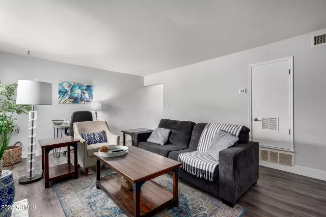 MLS: 6844438 Condo For Sale